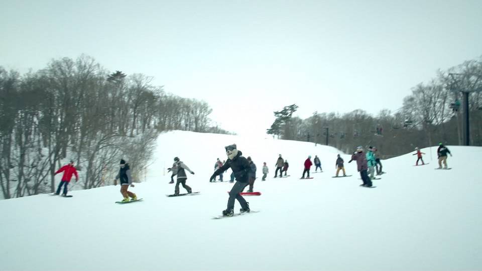 MAN WITH A MISSION、スキー場ライブを映像化したミュージックビデオを公開!