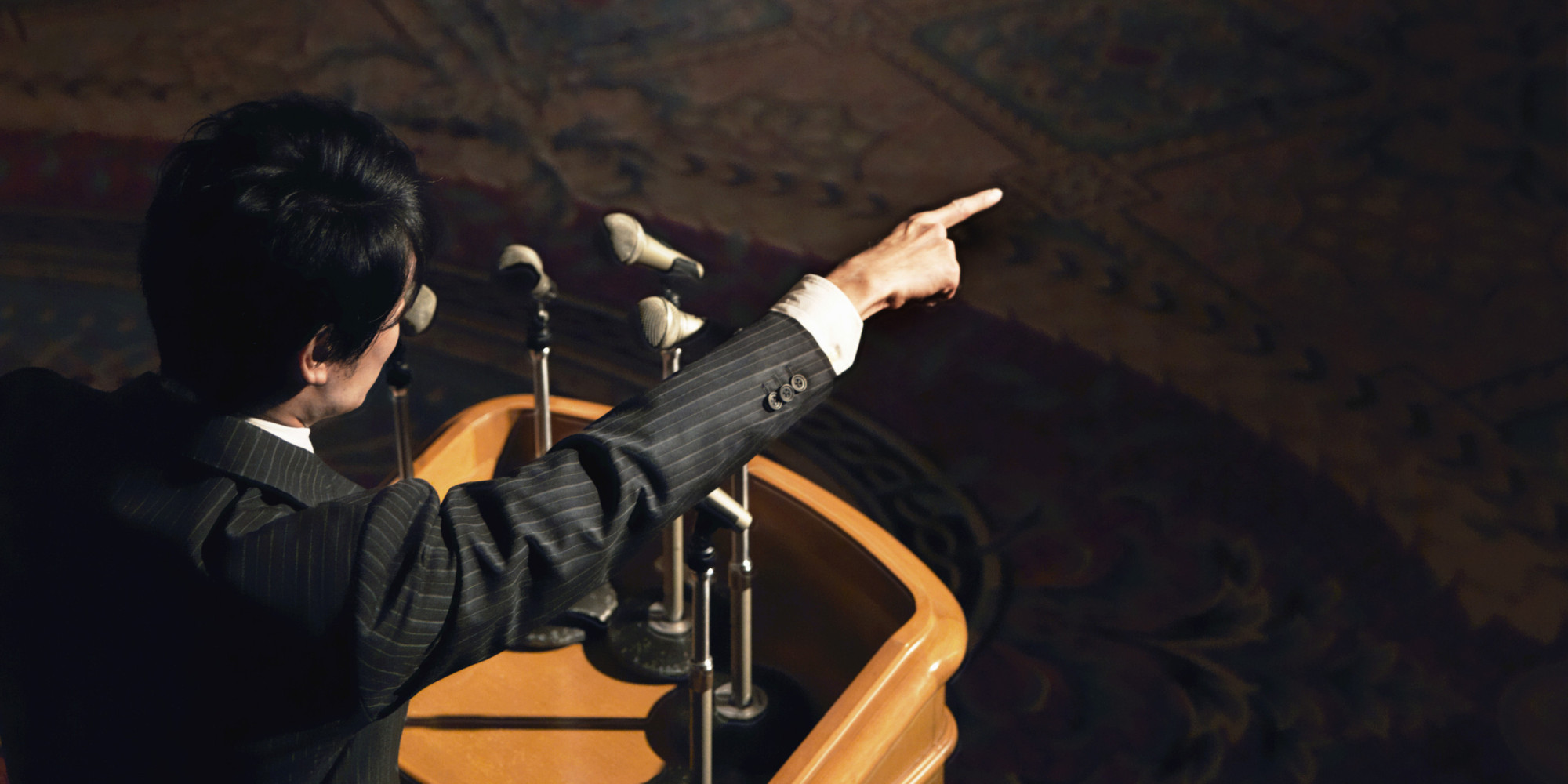 「おかまに行政支援は不要」市議が発言撤回 新潟・三条