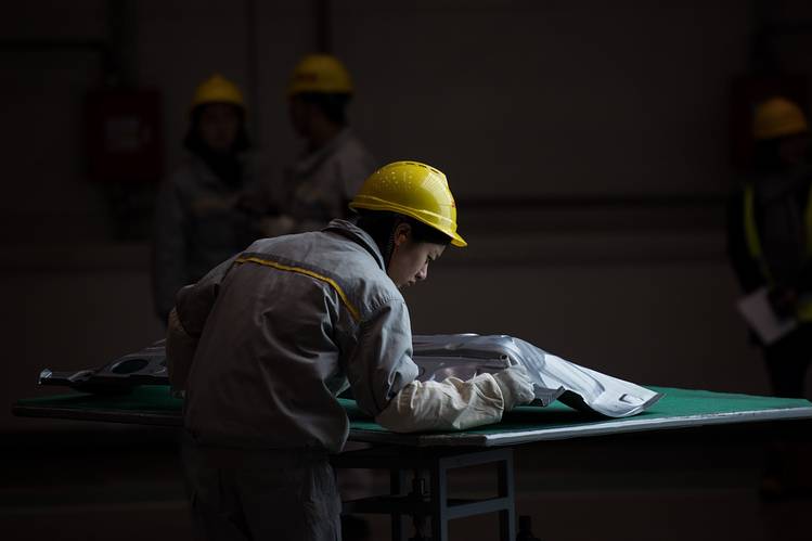 ユーロ圏鉱工業生産、1月は予想大幅に上回る 12月も上方改定