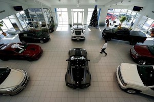 米小売売上高大きく下方修正、成長見通しに疑問再燃か