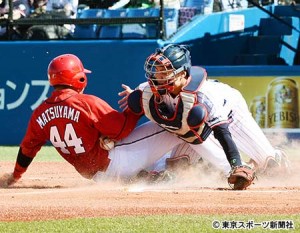 アウト判定覆り3失点!燕・中村「コリジョンルール」適用第1号