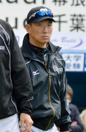 阪神・金本監督、現金授受問題に「社長が話したそのままだ」