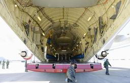 空自、次期輸送機内を初公開 岐阜基地で