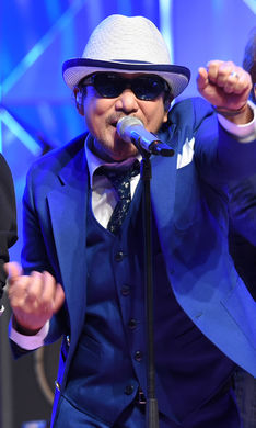 復活「UTAGE!」でSMAP中居&Chageが「YAH YAH YAH」