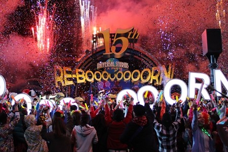 USJ15周年前夜祭で3000人熱狂! 大使・松岡修造が開幕宣言「やりすぎよう」