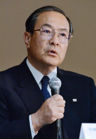 東芝、２年で３万4000人減員 規模縮小で再建急ぐ