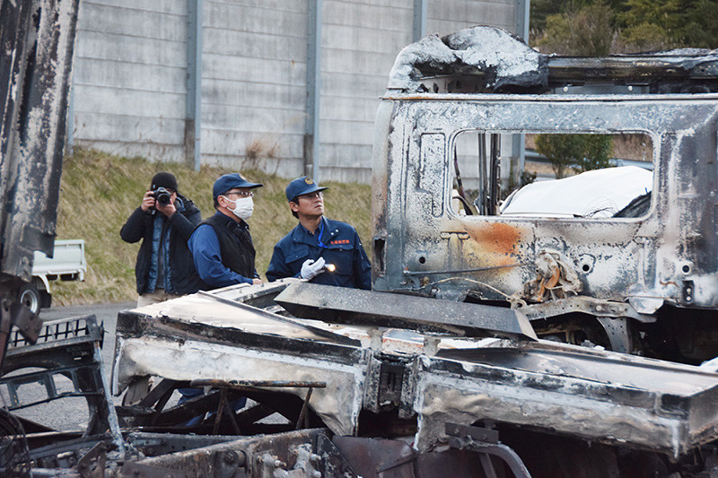 「自分が運転」と供述 トラック運転手逮捕、事故原因解明へ ／広島