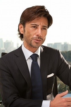 ショーンK、騒動後初の肉声で涙ながらに謝罪「本当に本当にごめんなさい」