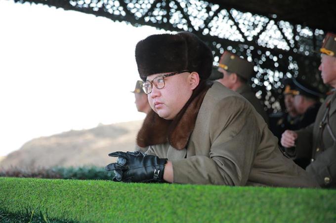 米韓に対抗か 北も軍事演習、金第1書記が視察