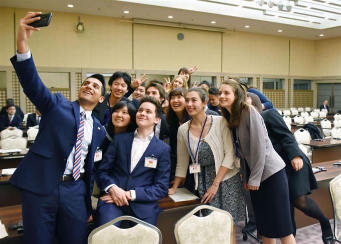 Ｇ７高校生ら「広島宣言」 青少年外相会合を開催