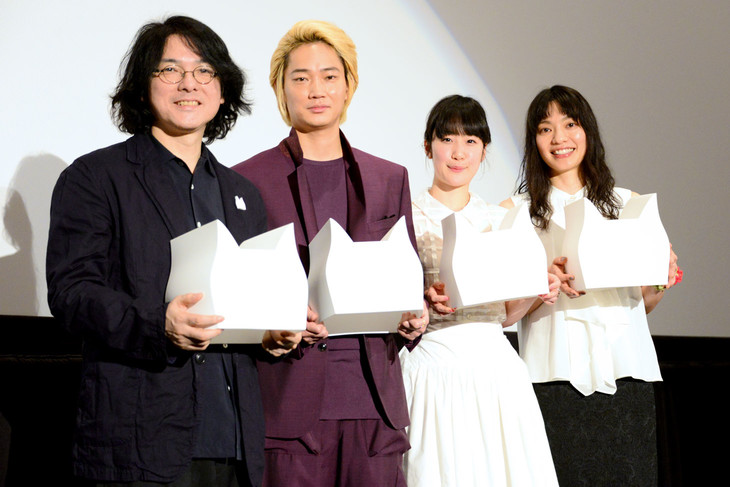 岩井俊二「大事な娘を嫁にやる日」と感慨、「リップヴァンウィンクルの花嫁」初日