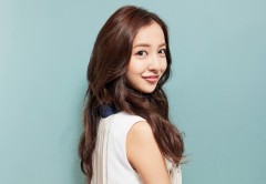 板野友美、前田敦子と初主演映画を観たくない!?