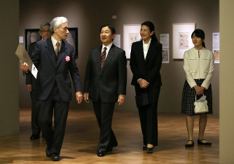 皇太子さま、一家で鑑賞 ダ・ヴィンチ展