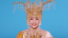 高橋みなみ、小林幸子と豪華巨大衣装で共演!ソロ活動初CMで「火の鳥」変身