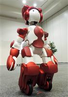 接客・案内するヒト型ロボット、日立が開発 「エミュー3」2年後実用化へ