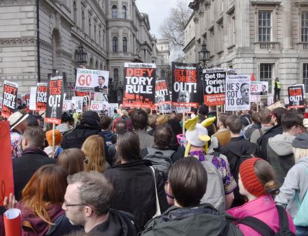 パナマ文書「不手際」認める=過去の分も納税状況公開-英首相