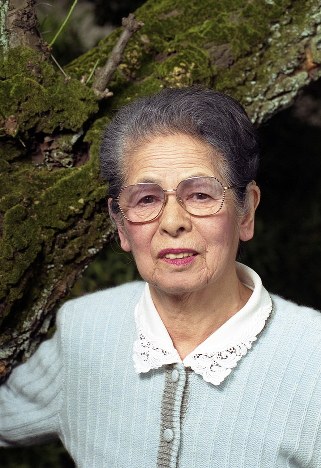 郷倉和子さん 101歳=文化功労者の日本画家