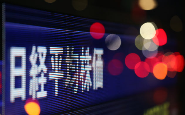 東京株、400円超高=1万6000円台を回復