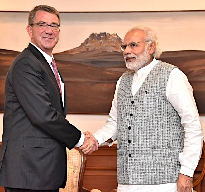 南シナ海裁判の決定順守を=中国念頭に受け入れ要求-米国防長官