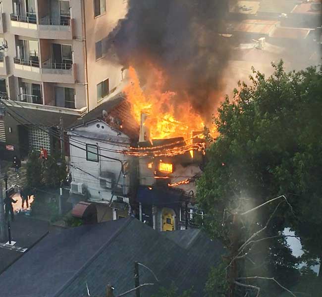 出火直前に火元店舗に侵入、男を逮捕…新宿火災 2016年04月13日 21時52分