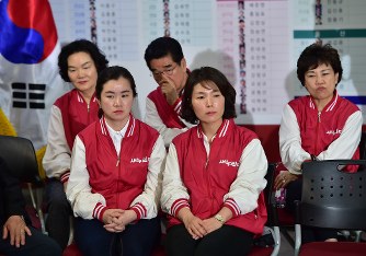 与党セヌリ党が惨敗 敗北を認める