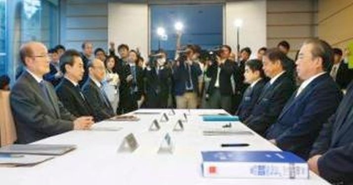 辺野古フロート撤去へ 和解条項協議 県と国、作業部会初会合
