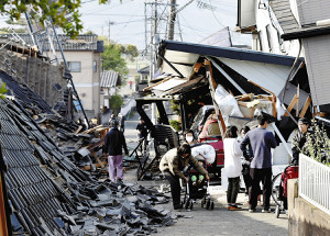 熊本地震、死亡9人に…774人が重軽傷 2016年04月15日 14時49分