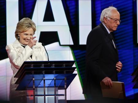 16年大統領選 民主2氏、討論会で火花 大票田NY州予備選控え