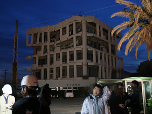 阿蘇山、ごく小規模噴火