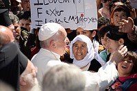 ローマ法王、難民12人受け入れ=レスボス島で支援訴え-ギリシャ