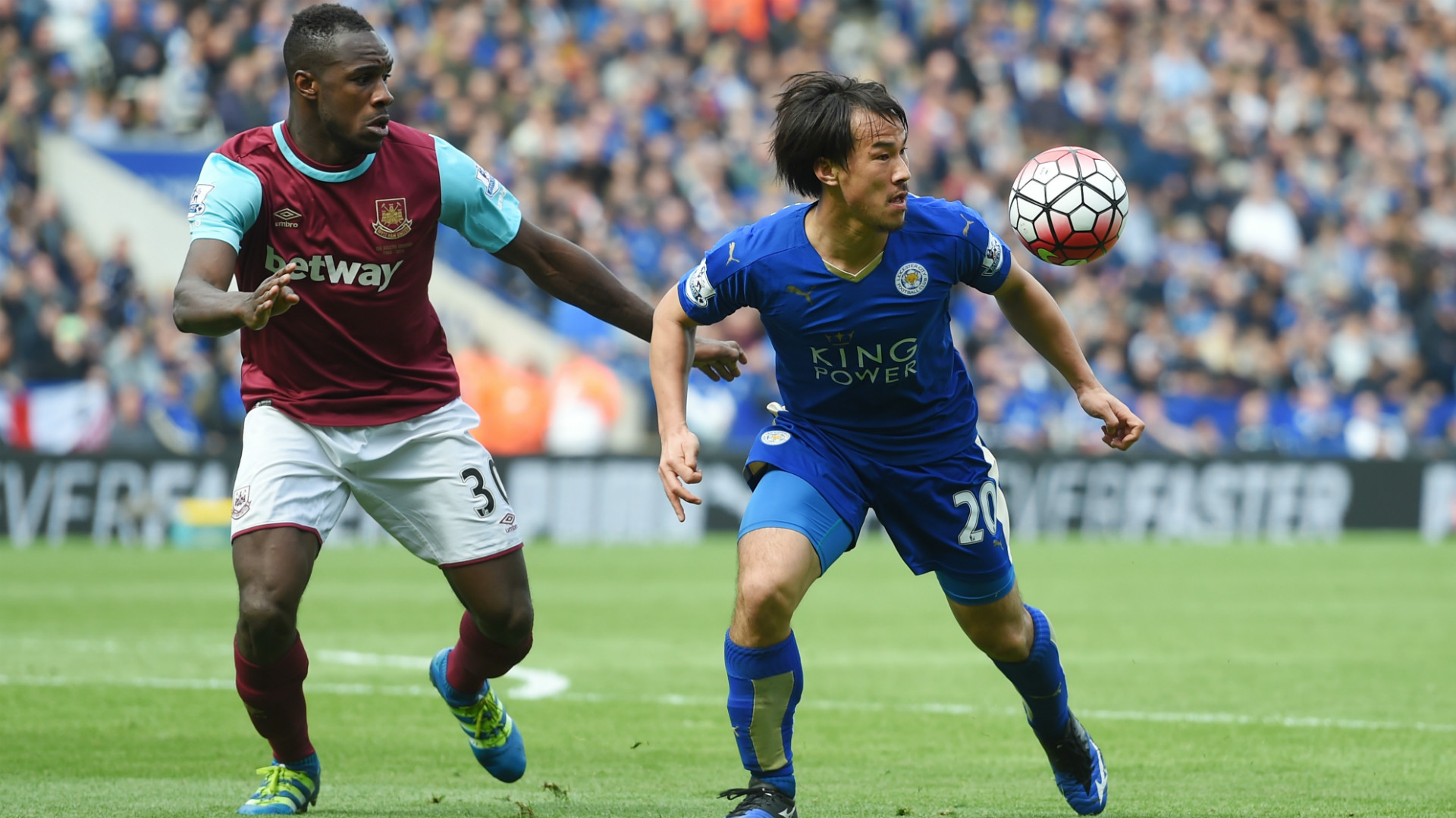 バーディー退場のレスター、あわや黒星も土壇場PKで勝ち点1 岡崎は59分まで