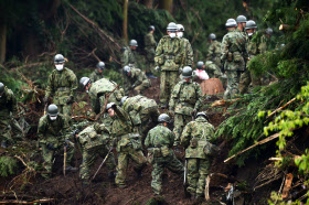 熊本・大分、地震500回超 近づく「72時間」懸命の捜索