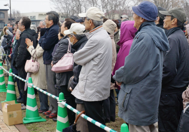 北海道5区横一線、京都3区泉氏優位…衆院補選 2016年04月18日 07時14分