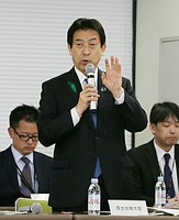 待機児童問題で窮状訴え=60市区町の首長ら、塩崎厚労相に