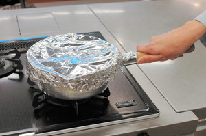 関西テレビが謝罪 中継車が給油待ちの列に割り込む