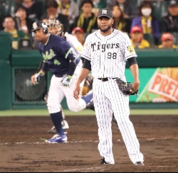 金本阪神連敗止めた!藤浪4失点も「中継ぎの勝利」