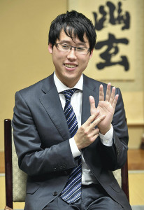 囲碁・井山棋聖、初の7冠達成…「十段戦」制す