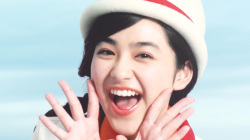 平祐奈キュートな歌声&ダンスを披露