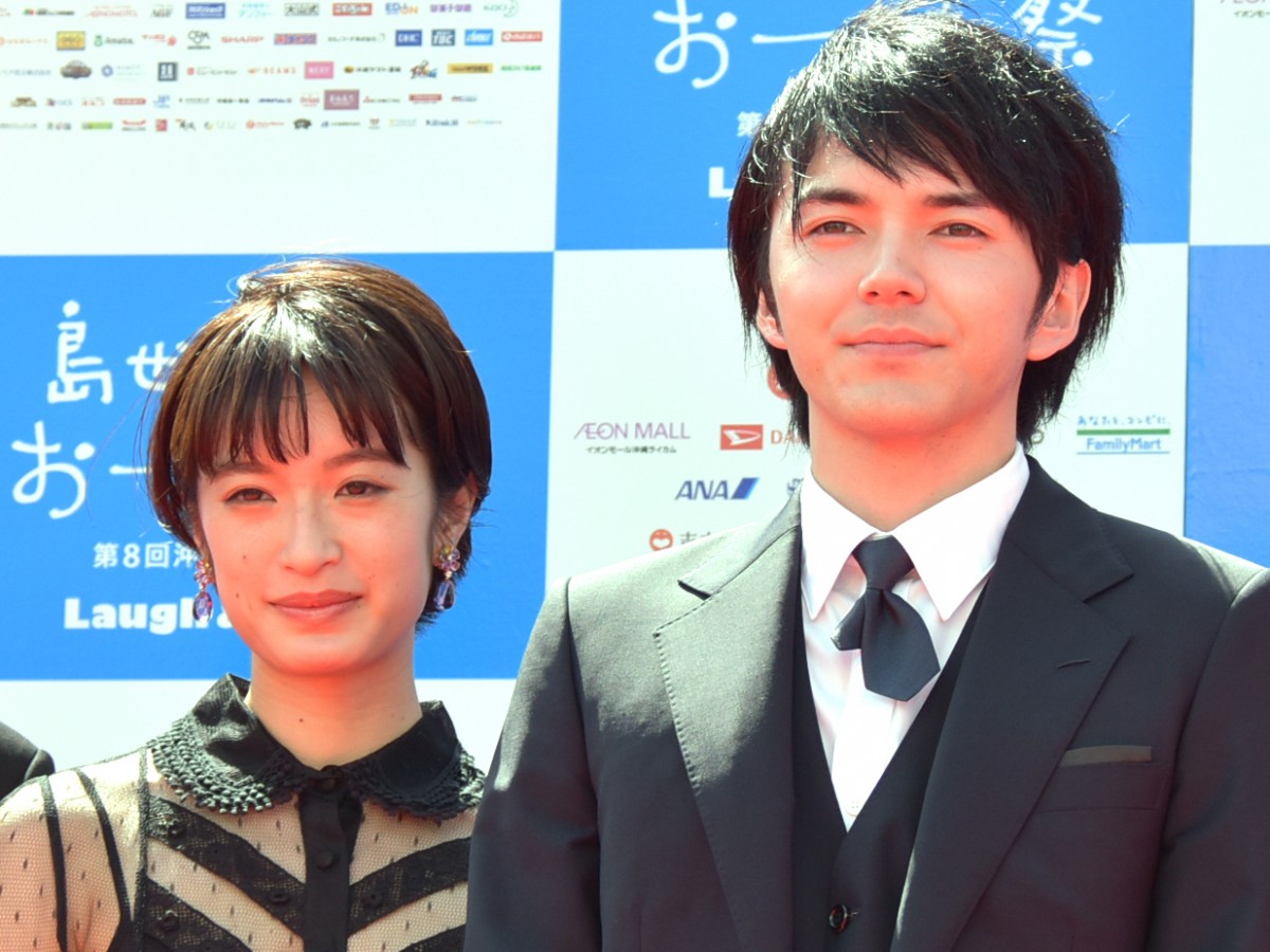 林遣都&門脇麦ら又吉「火花」ドラマ組がレッドカーペットに登場!第8回沖縄国際映画祭