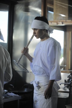 橋本愛の初恋の人に中村蒼!ラーメン屋修行にバイクの猛特訓も!