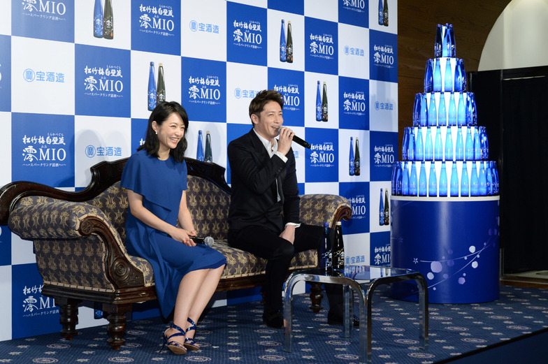 宝酒造 美女と美男と「澪」で乾杯!