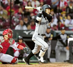 鳥谷 待望今季１号がＶ３ラン！自己最多６打点「思い切って」