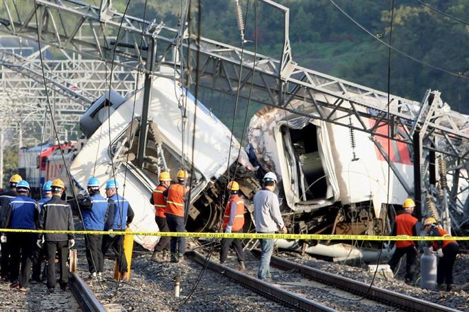 麗水でムグンファ号の脱線事故、１人死亡