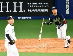 ヤクルト、九回二死から大逆転!中村、岩瀬からの逆転3ランに「出来過ぎ」