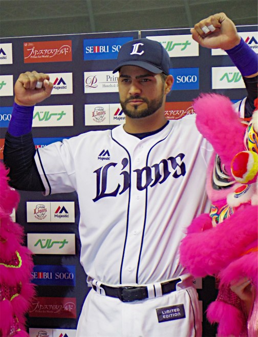 楽天梨田監督「考えないと」メヒア１人に３発７打点