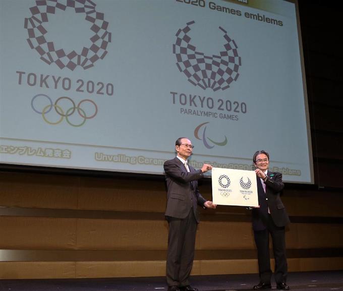 五輪の顔ようやく エンブレム決定、懸案越え準備本格化