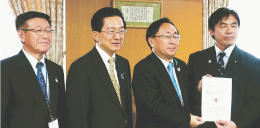 ＜世界遺産＞縄文遺跡推薦を北東北３知事要望