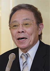 北島三郎さんに旭日小綬章