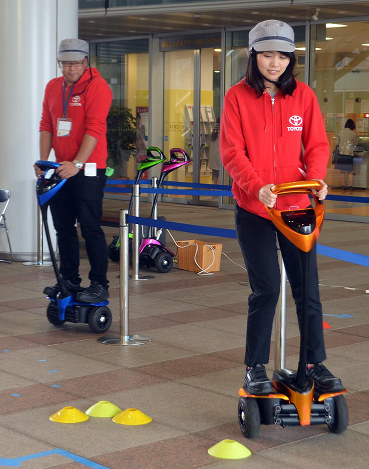 最先端の技術紹介 企業展示、市民ら楽しむ きょう閣僚会合 ／香川
