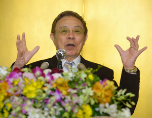 県内60人 旭日中綬章に坂本さん /山口